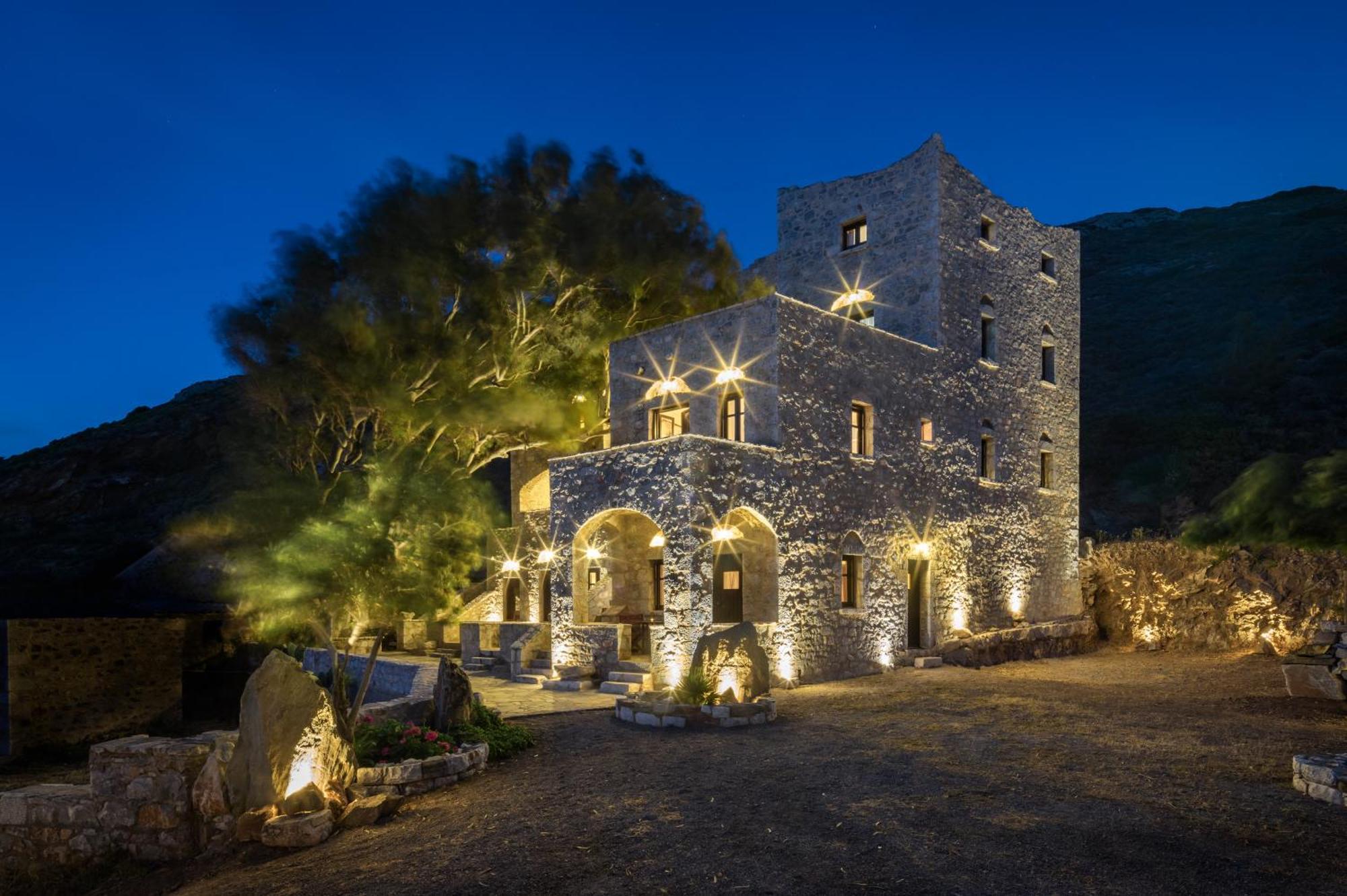 Porto Kale Guesthouse Porto Kagio Exterior photo